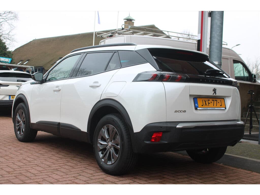Peugeot 2008 1.2 Puretech *Active* | Carplay | Navigatie | Cruise & Climate Control | Privacy | Pdc | thumbnail 3