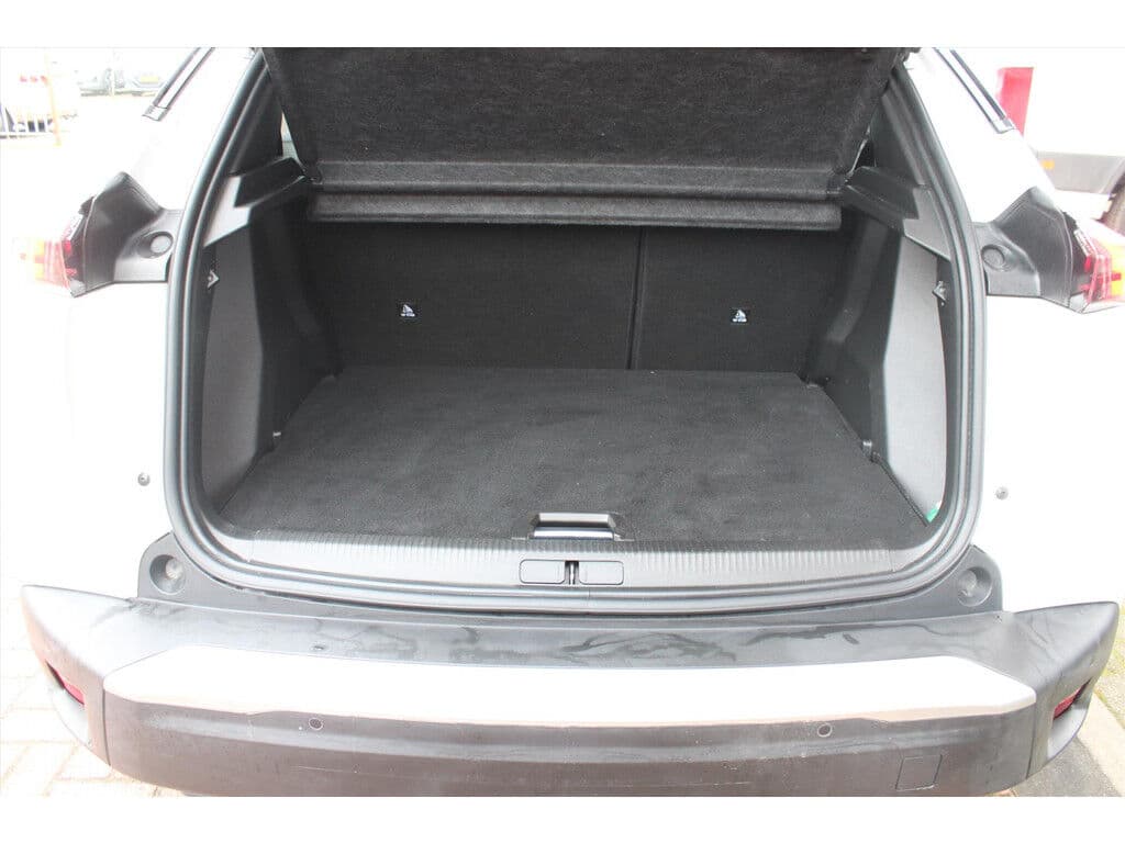 Peugeot 2008 1.2 Puretech *Active* | Carplay | Navigatie | Cruise & Climate Control | Privacy | Pdc | thumbnail 16