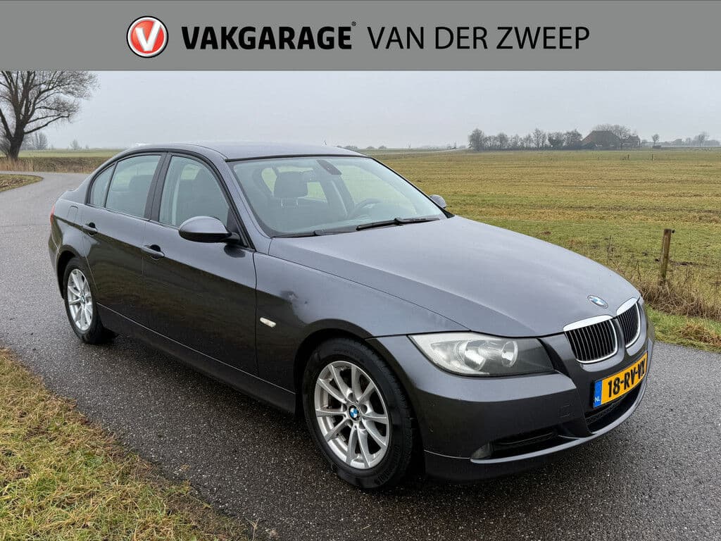 Bmw 3 Serie 320i Dynamic Executive | Cruise thumbnail 5