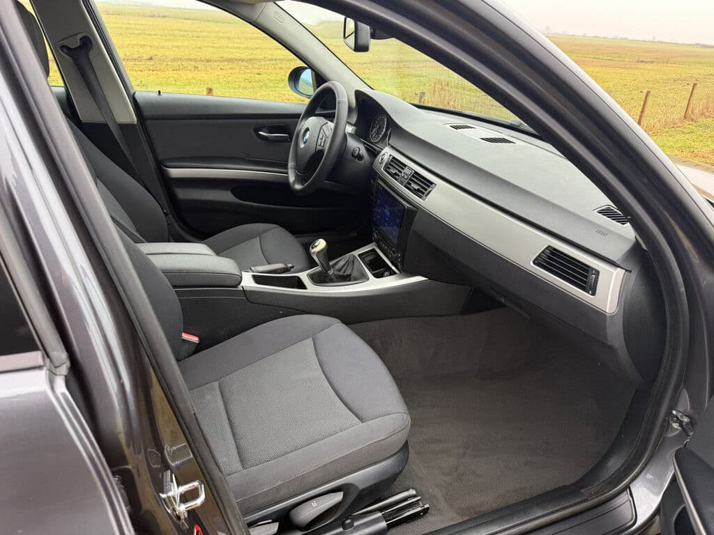 Bmw 3 Serie 320i Dynamic Executive | Cruise thumbnail 7