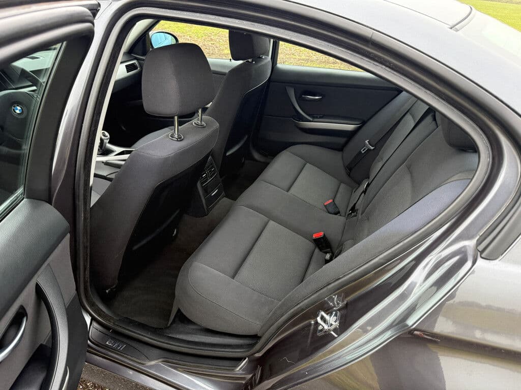 Bmw 3 Serie 320i Dynamic Executive | Cruise thumbnail 11