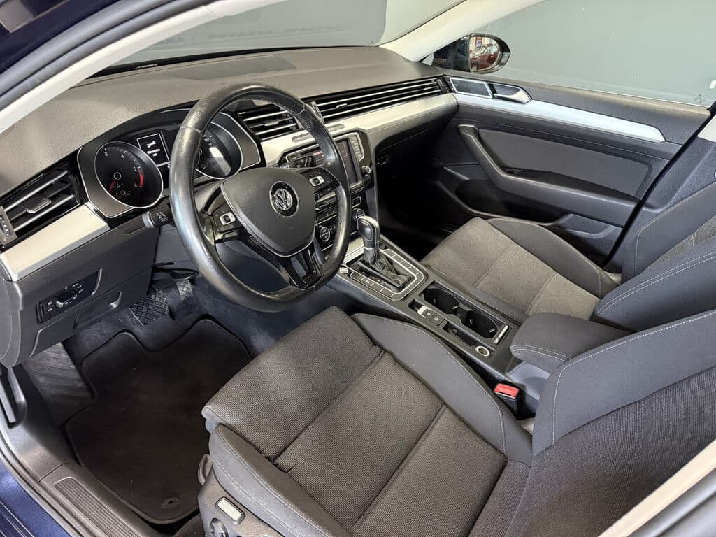 Volkswagen Passat Variant 1.6 Tdi Business Edition Dsg thumbnail 6
