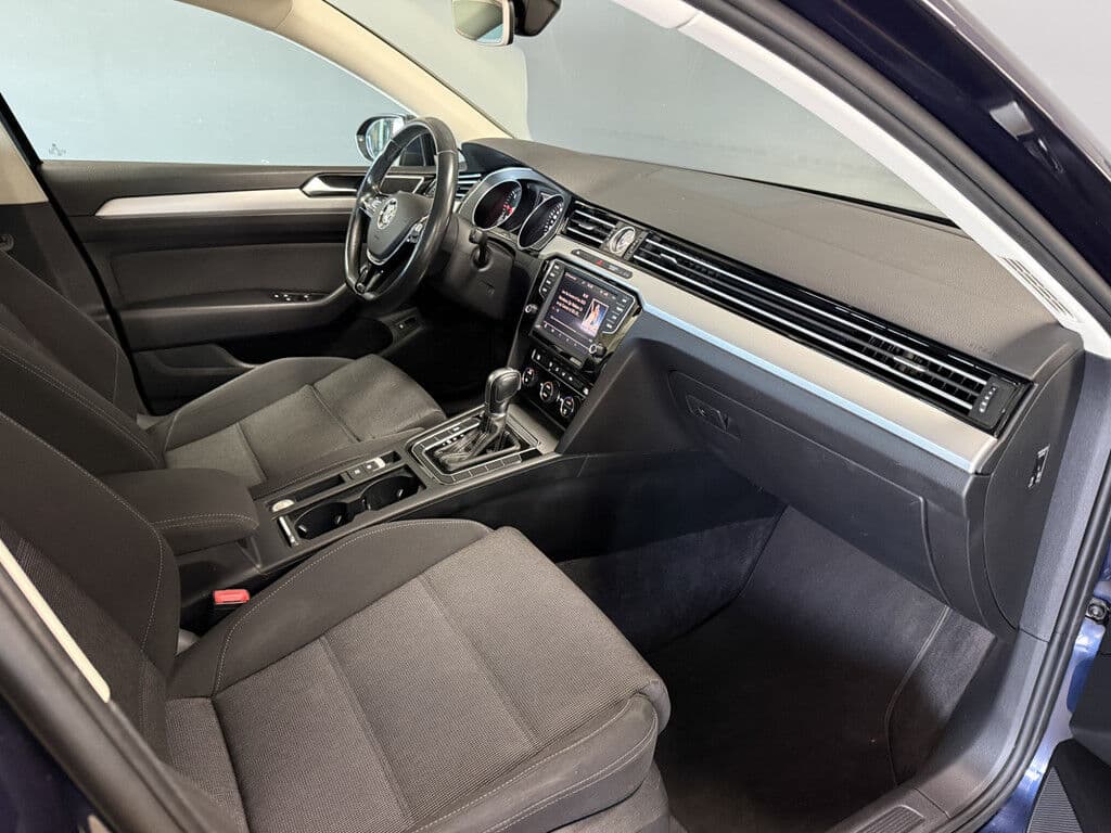 Volkswagen Passat Variant 1.6 Tdi Business Edition Dsg thumbnail 7