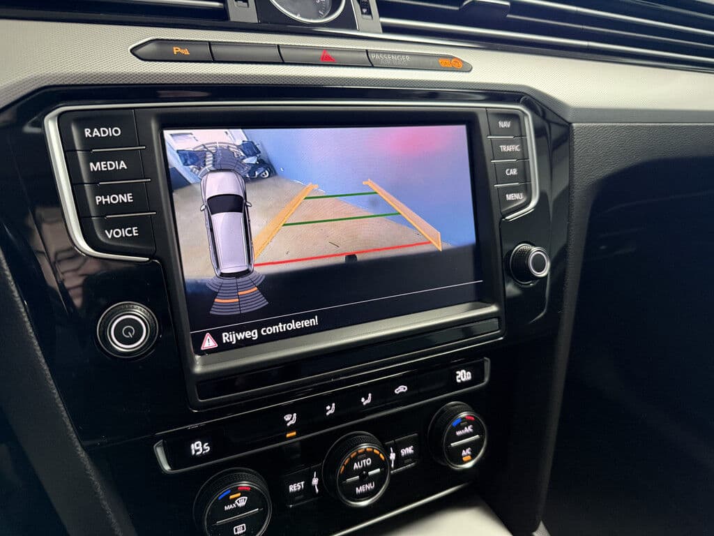 Volkswagen Passat Variant 1.6 Tdi Business Edition Dsg thumbnail 16