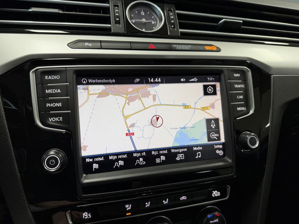 Volkswagen Passat Variant 1.6 Tdi Business Edition Dsg thumbnail 18