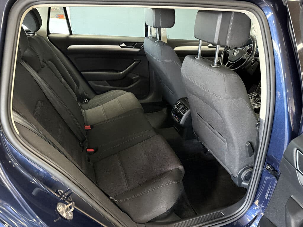 Volkswagen Passat Variant 1.6 Tdi Business Edition Dsg thumbnail 23