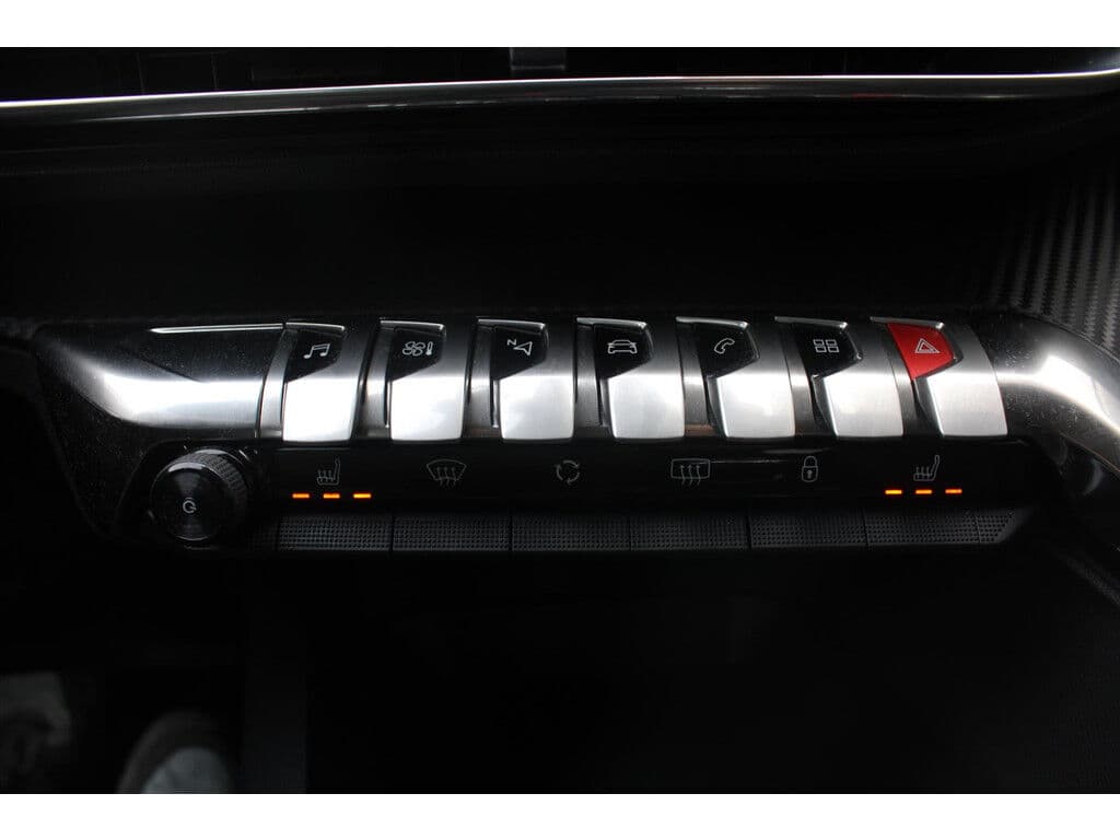 Peugeot 3008 1.2 Puretech *Allure* | Trekhaak | Stoelverwarming | Cruise & Climate Control | Pdc | Privacy | Bluetooth | thumbnail 10