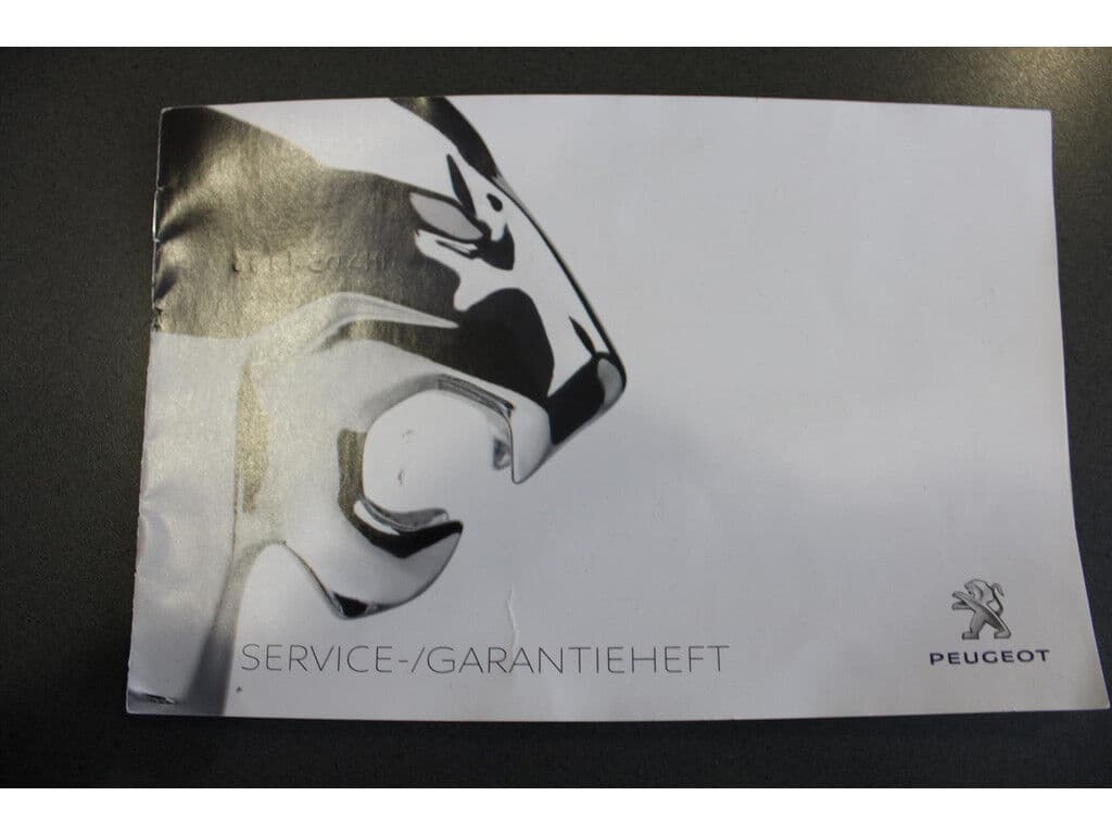 Peugeot 3008 1.2 Puretech *Allure* | Trekhaak | Stoelverwarming | Cruise & Climate Control | Pdc | Privacy | Bluetooth | thumbnail 18