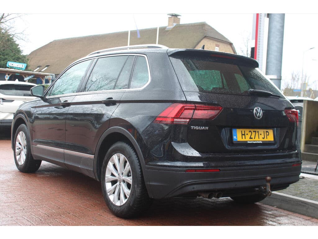 Volkswagen Tiguan 1.5 Tsi *Business* | Trekhaak | Cruise & Climate | Pdc | Navigatie | Bluetooth | Orig.Nl | thumbnail 3