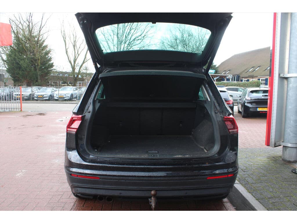Volkswagen Tiguan 1.5 Tsi *Business* | Trekhaak | Cruise & Climate | Pdc | Navigatie | Bluetooth | Orig.Nl | thumbnail 15