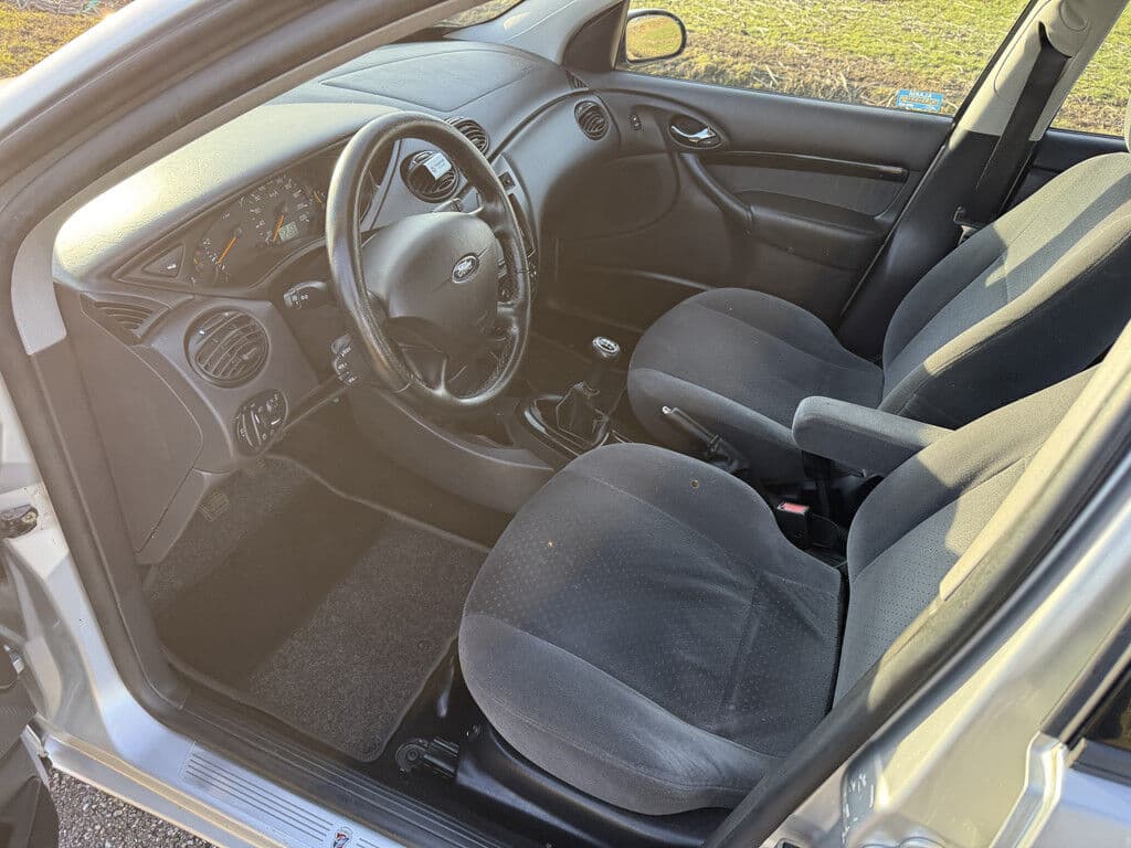 Ford Focus 1.6-16v Ghia | Apk Tot 12-12-2026 thumbnail 9