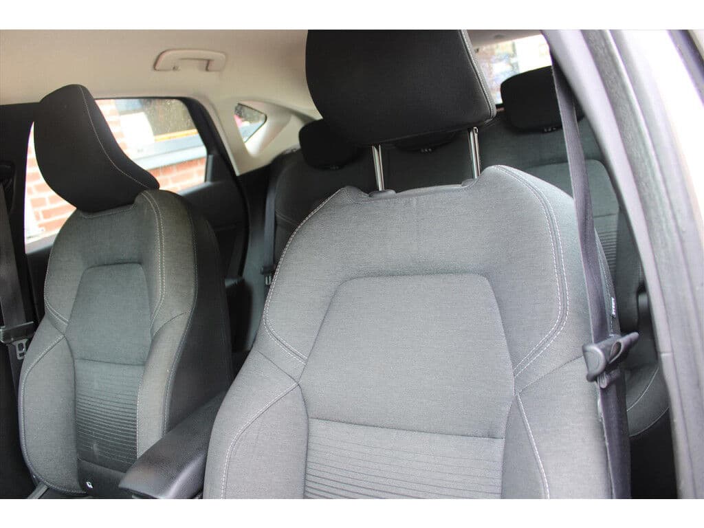 Renault Captur Ii Tce *Zen* | Door Ons Onderhouden!! | Carplay | Navigatie | Camera | Vol-Led | A/C | Cruise-Control | All-Weather | thumbnail 13