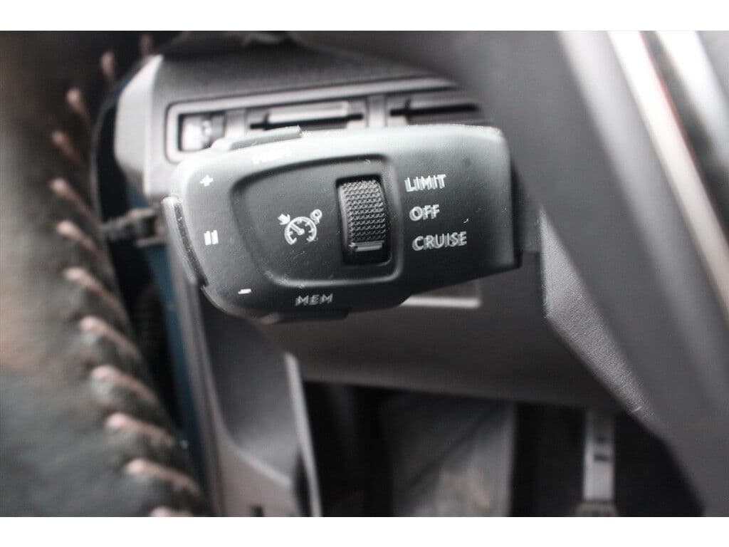 Peugeot 3008 1.2 Puretech *Active* | Trekhaak | Carplay | Camera | Cruise & Climate Control | Pdc | Bluetooth | Navigatie | thumbnail 11