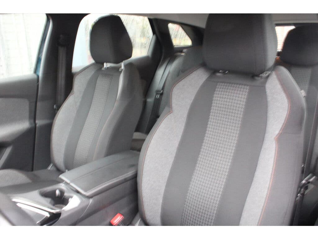 Peugeot 3008 1.2 Puretech *Active* | Trekhaak | Carplay | Camera | Cruise & Climate Control | Pdc | Bluetooth | Navigatie | thumbnail 13