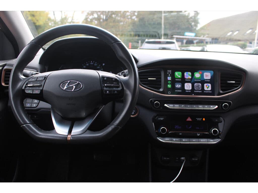 Hyundai Ioniq Ev *Comfort* | Soh 99.9% | Carplay | Adaptive Cruise & Climate Control | Camera | Pdc | Navigatie | Bluetooth | thumbnail 7