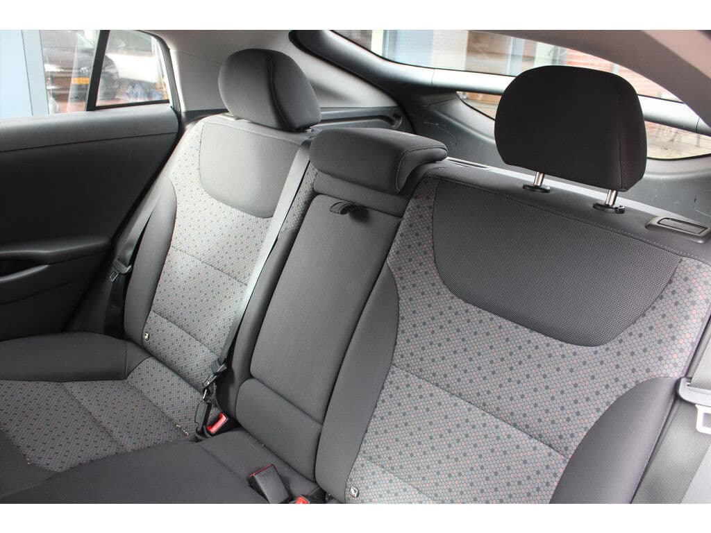 Hyundai Ioniq Ev *Comfort* | Soh 99.9% | Carplay | Adaptive Cruise & Climate Control | Camera | Pdc | Navigatie | Bluetooth | thumbnail 15