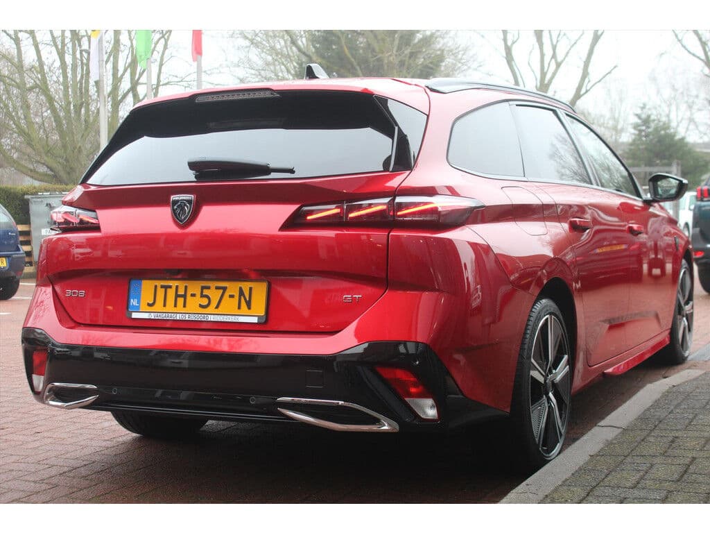Peugeot 308 Sw 1.2 Puretech Aut. *Gt* | Carplay | Schuifdak | Adaptive Cruise & Climate Control | Stoel & Stuurverwarming | Camera | Pdc | Bluetooth | thumbnail 4