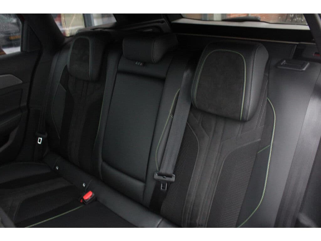 Peugeot 308 Sw 1.2 Puretech Aut. *Gt* | Carplay | Schuifdak | Adaptive Cruise & Climate Control | Stoel & Stuurverwarming | Camera | Pdc | Bluetooth | thumbnail 17