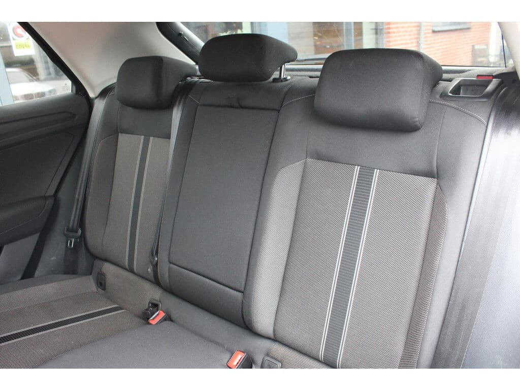 Volkswagen T-Roc 1.5 Tsi Dsg *Business* | Trekhaak | Camera | Adaptive Cruise Control | Carplay | Climate Control | Stoelverwarming | Navigatie | thumbnail 13