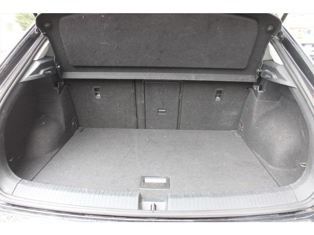 Volkswagen T-Roc 1.5 Tsi Dsg *Business* | Trekhaak | Camera | Adaptive Cruise Control | Carplay | Climate Control | Stoelverwarming | Navigatie | thumbnail 14