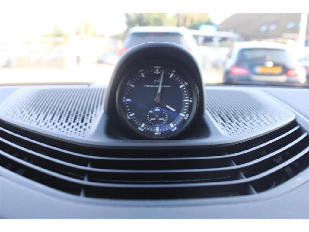 Porsche Taycan Sport Turismo Performance Plus 79 Kwh | Soh 94.24% | Sport Chrono | Panorama | 360- Camera | Leder | 5-Persoons | Adaptive | Porsche-Hoofdsteun | Carplay | thumbnail 15