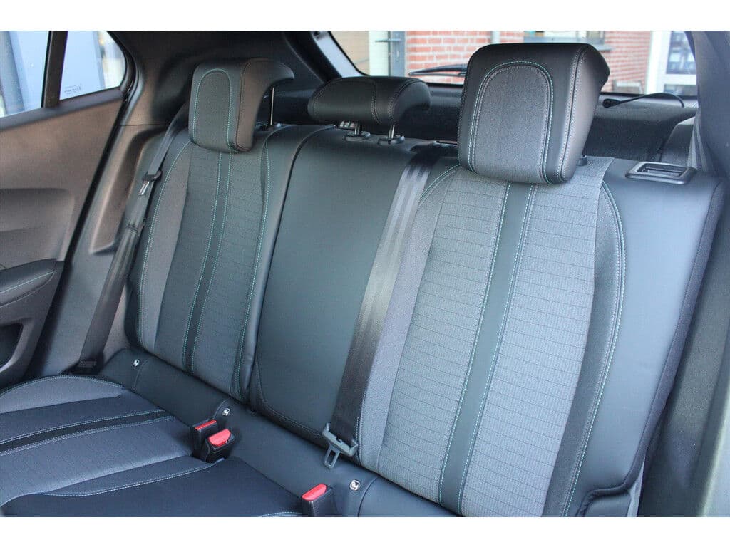 Peugeot 2008 1.2 Puretech *Allure* | Half- Leder | Carplay | Navigatie | Cruise & Climate Control | Orig. Nl | thumbnail 12