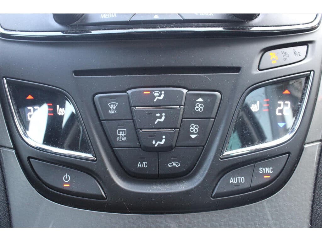 Opel Insignia Sports Tourer 1.6 Turbo Aut *Edition* | Trekhaak | Camera | Stoelverwarming | Cruise & Climate Control | Carplay | thumbnail 12