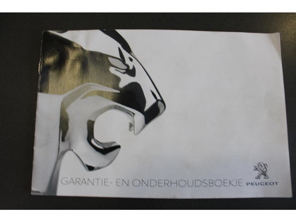 Peugeot 5008 1.2 Puretech *Allure* 7-Pers. | Camera | Carplay | Stoelverwarming | Navigatie | Cruise & Climate Control | Pdc | Privacy | Bluetooth | thumbnail 17