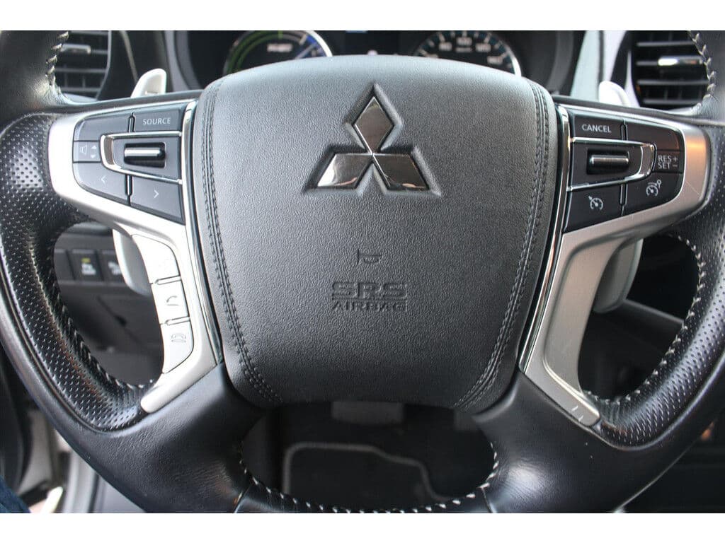 Mitsubishi Outlander 2.4 Phev *Pure+* | Trekhaak | Carplay | Camera | Cruise & Climate Control | Stoelverwarming | Pdc | Navigatie | Privacy | Bluetooth | thumbnail 13
