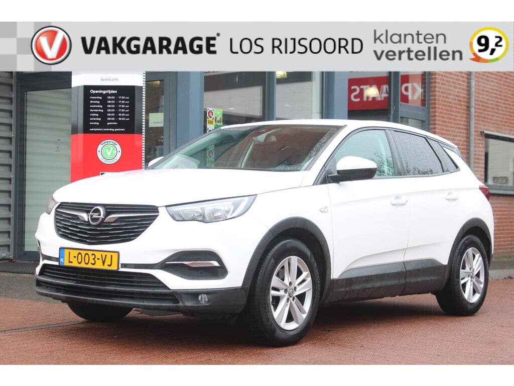 Opel Grandland X 1.2 Turbo Aut. *Anniversary* | Trekhaak | Carplay | Cruise & Climate Control | Stoel & Stuur Verwarming | Navigatie | Privacy | Bluetooth |