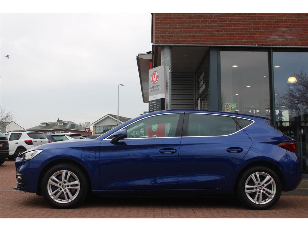 Seat Leon Ehybrid Phev Dsg-6 *Fr* | Trekhaak | Camera | Adaptive Cruise & Climate Control | Stoelverwarming | Half- Leder | Virtual Cockpit | Carplay | thumbnail 2