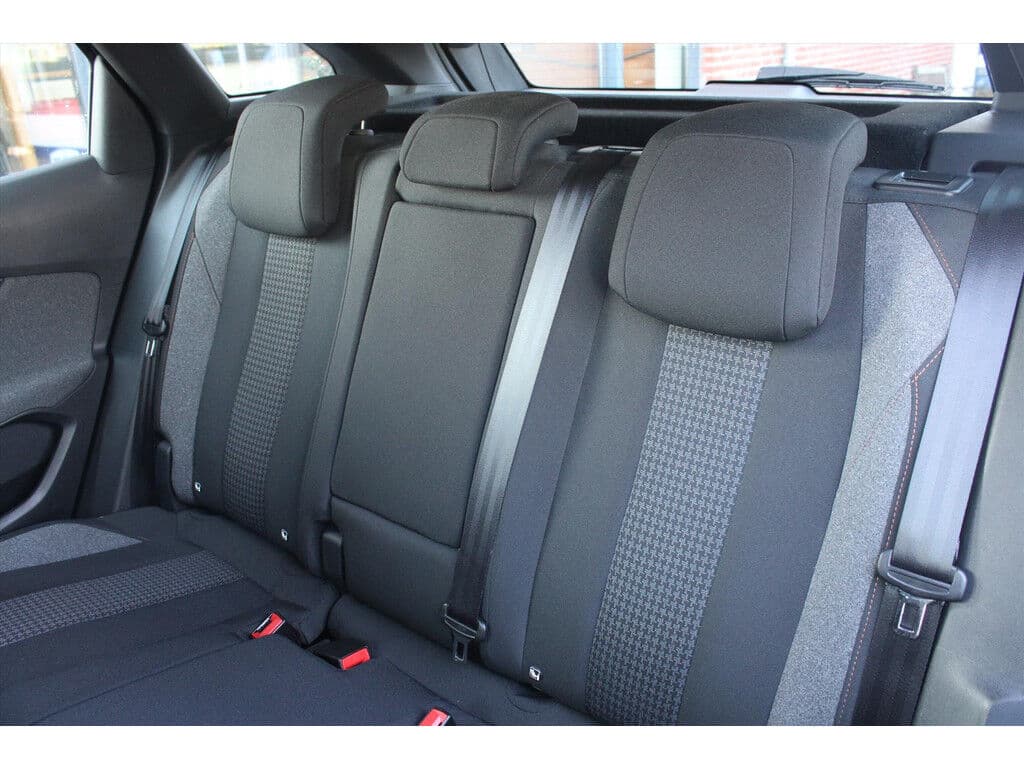 Peugeot 3008 1.2 Puretech *Active* | Trekhaak | Camera | Carplay | Navigatie | Cruise & Climate Control | Orig. Nl | thumbnail 13