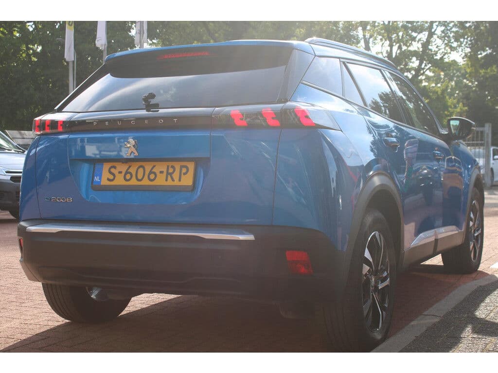 Peugeot E-2008 Ev 50kwh *Allure* | 3-Fase | Soh 100% | Virtueel Cockpit | Adaptive Cruise Control | Camera | Carplay | Navigatie | Cimate Control | Stoelverwarming | thumbnail 5