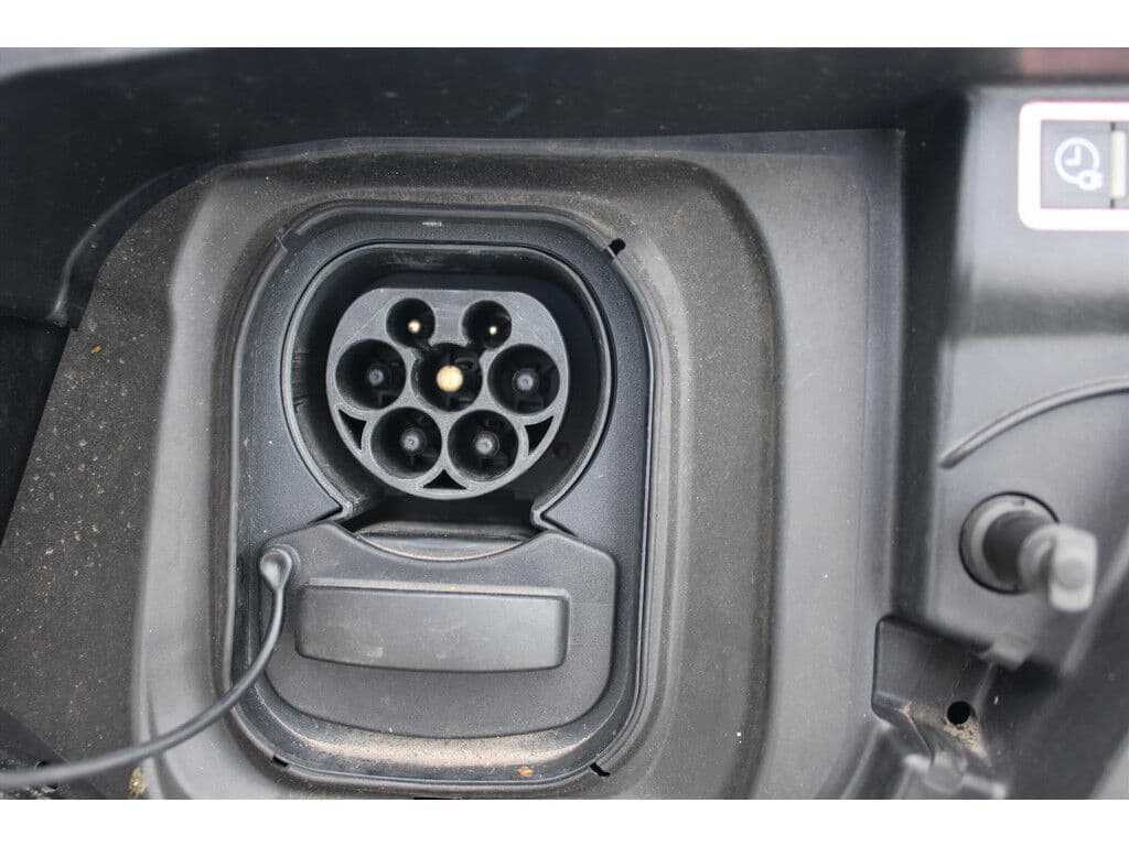 Peugeot E-2008 Ev 50kwh *Allure* | 3-Fase | Soh 100% | Virtueel Cockpit | Adaptive Cruise Control | Camera | Carplay | Navigatie | Cimate Control | Stoelverwarming | thumbnail 7