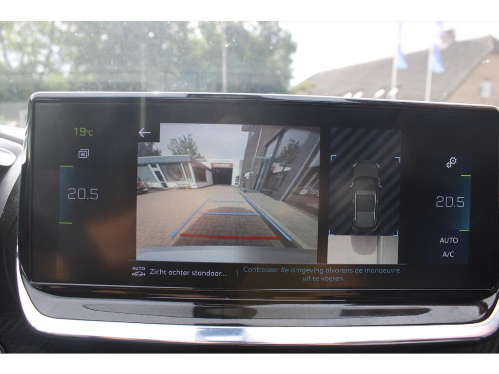 Peugeot E-2008 Ev 50kwh *Gt* | Soh 88.31% | 3-Fase | Schuifdak | Camera | Carplay | Navigatie | Stoelverwarming | Cruise & Climate Control | thumbnail 10