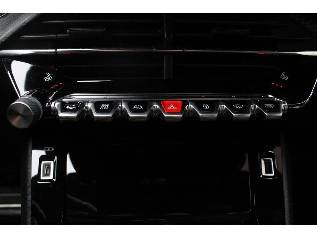 Peugeot E-2008 Ev 50kwh *Gt* | Soh 91.16% | Camera | Carplay | Navigatie | Stoelverwarming | Cruise & Climate Control | Pdc | Privacy | Orig. Nl | Bluetooth | thumbnail 10