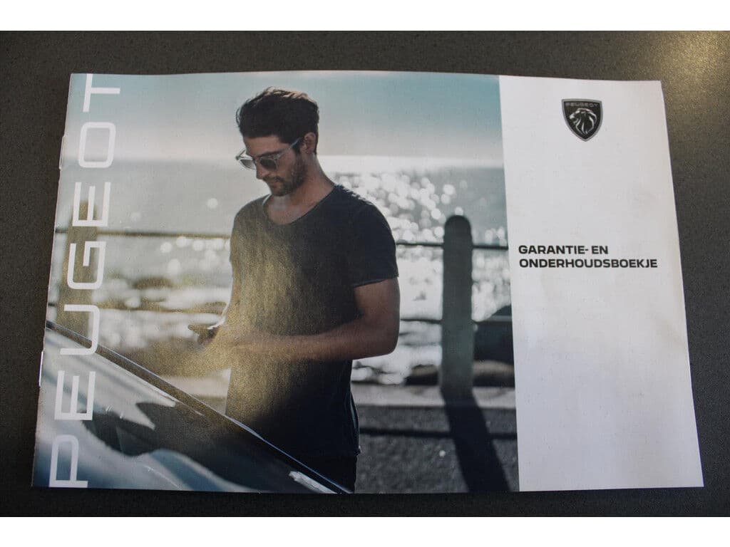 Peugeot 5008 1.2 Puretech *Business* | Trekhaak | Camera | Cruise & Climate Control | Stoelverwarming | Carplay | Navigatie | Orig. Nl | thumbnail 17