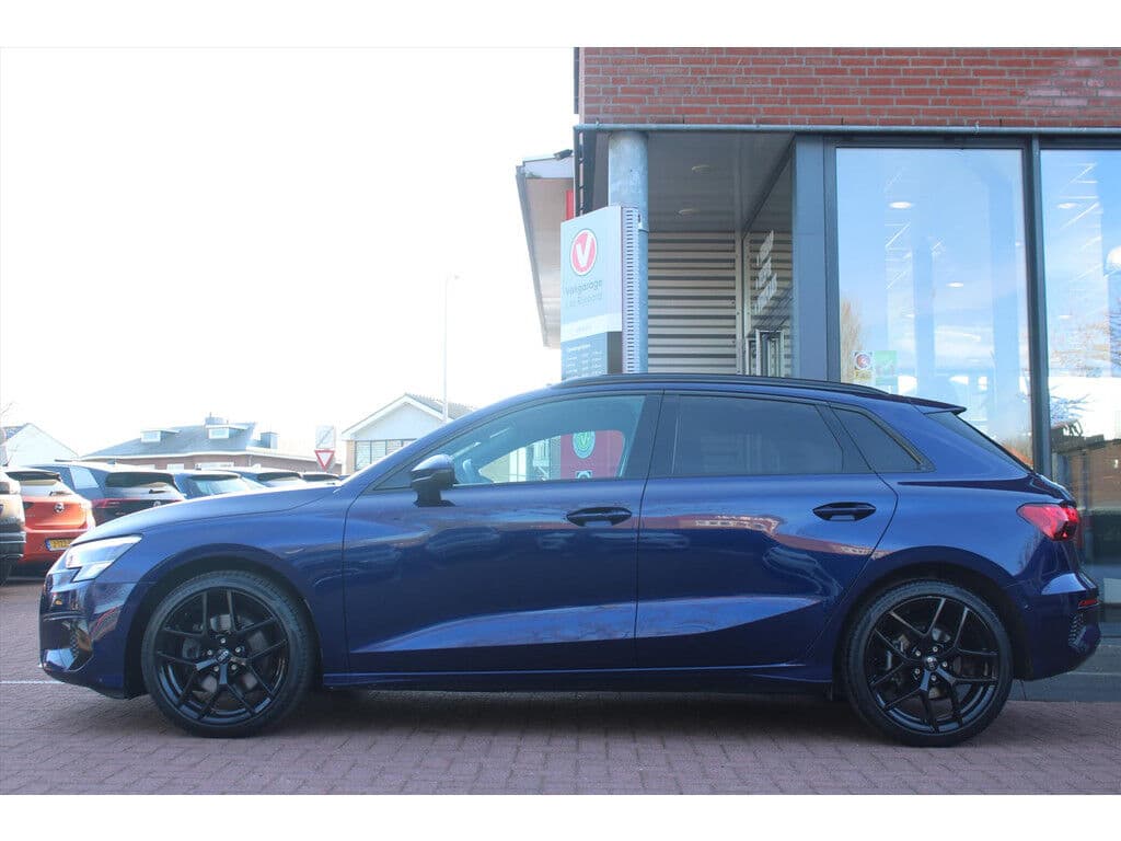 Audi A3 Sportback 35 Tfsi Hybrid *Business* | Carplay | Cruise & Climate Control | Stoelverwarming | Camera | Navigatie | Pdc | Privacy | thumbnail 2