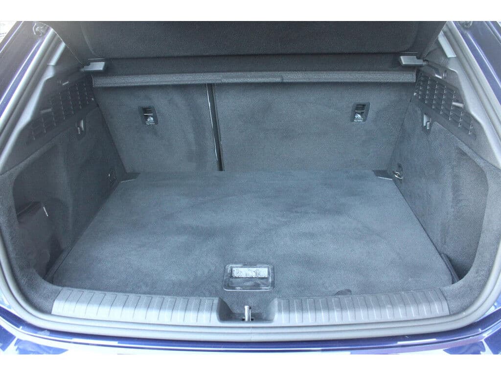 Audi A3 Sportback 35 Tfsi Hybrid *Business* | Carplay | Cruise & Climate Control | Stoelverwarming | Camera | Navigatie | Pdc | Privacy | thumbnail 15