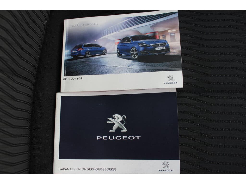 Peugeot 308 1.2 Puretech Blue *Executive* | Panorama | Camera | Cruise & Climate Control | Pdc | Navigatie | Privacy | thumbnail 15