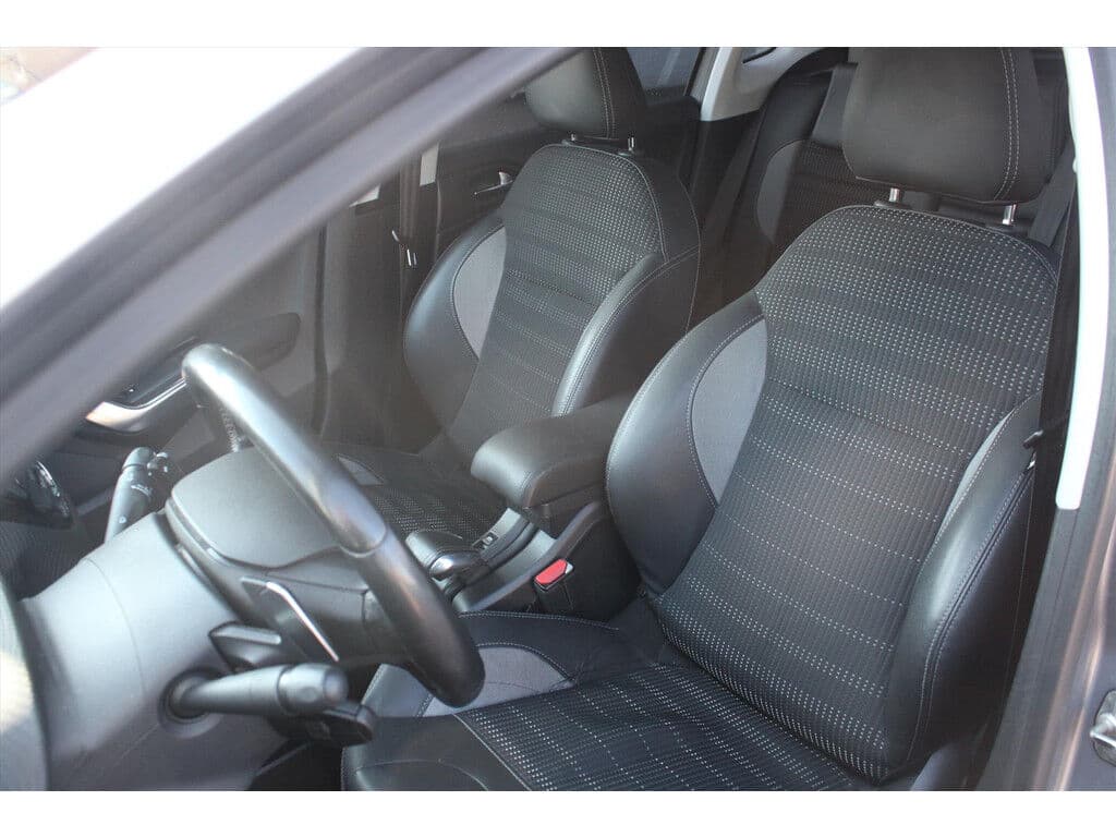 Peugeot 2008 1.2 Puretech Aut. *Allure* | Half- Leder | Navigatie | Cruise & Climate Control | Privacy | Orig. Nl | thumbnail 10