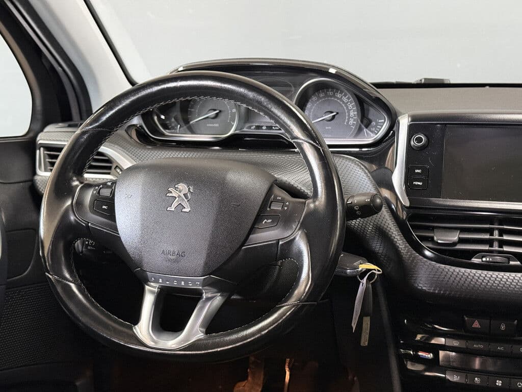 Peugeot 2008 1.2 Puretech Allure thumbnail 12