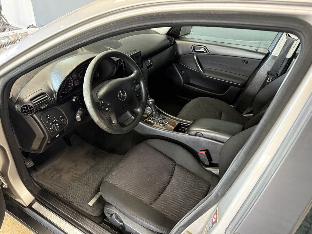 Mercedes-Benz C-Klasse Combi 180 K. Classic thumbnail 8