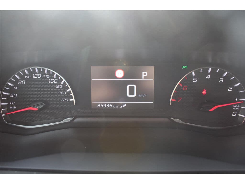 Peugeot 2008 1.2 Puretech *Active* | Nieuwe Distributie !! | Carplay | Camera | Pdc | Cruise & Climate Control | Navigatie | Bluetooth | Orig. Nl | thumbnail 11