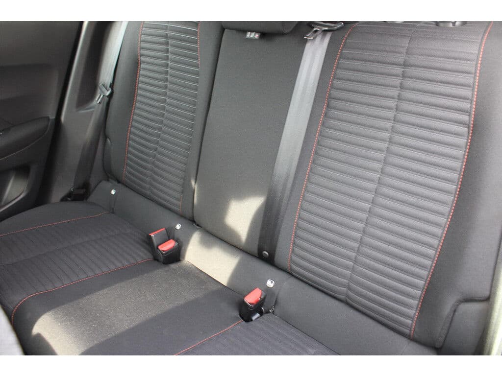 Peugeot 2008 1.2 Puretech *Active* | Nieuwe Distributie !! | Carplay | Camera | Pdc | Cruise & Climate Control | Navigatie | Bluetooth | Orig. Nl | thumbnail 15