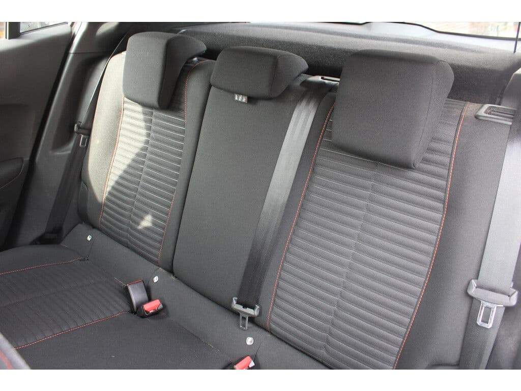 Peugeot 2008 1.2 Puretech *Active* | Trekhaak | Carplay | Pdc | Cruise & Climate Control | Navigatie | Bluetooth | Orig. Nl | Distributie Vervangen ! | thumbnail 15