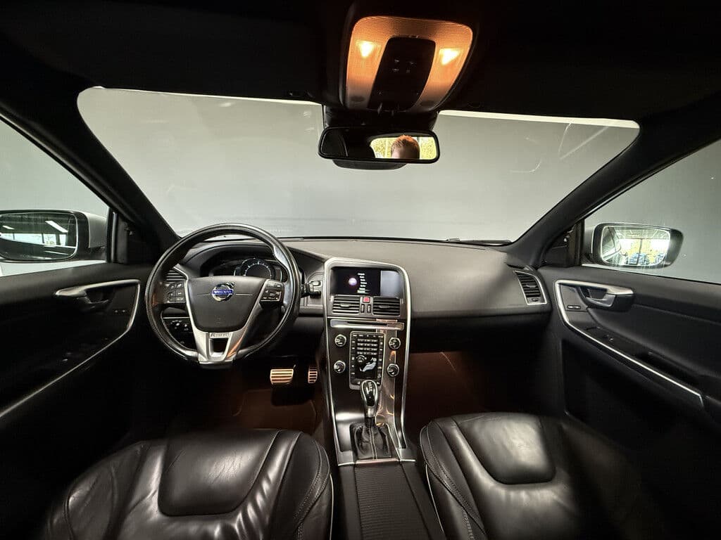Volvo Xc60 2.4 D5 R-Design Awd | Elektr. Dak | Acc | Afn. Trekhaak thumbnail 10