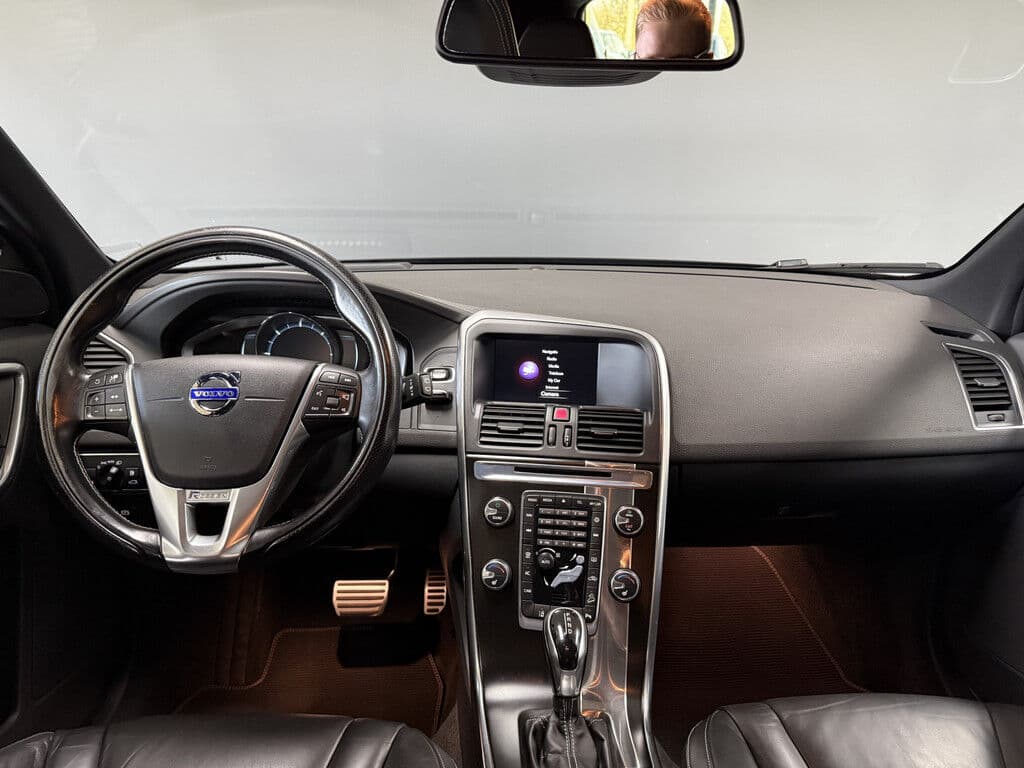 Volvo Xc60 2.4 D5 R-Design Awd | Elektr. Dak | Acc | Afn. Trekhaak thumbnail 12