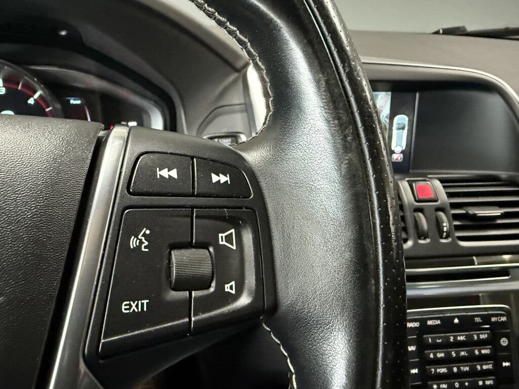 Volvo Xc60 2.4 D5 R-Design Awd | Elektr. Dak | Acc | Afn. Trekhaak thumbnail 15