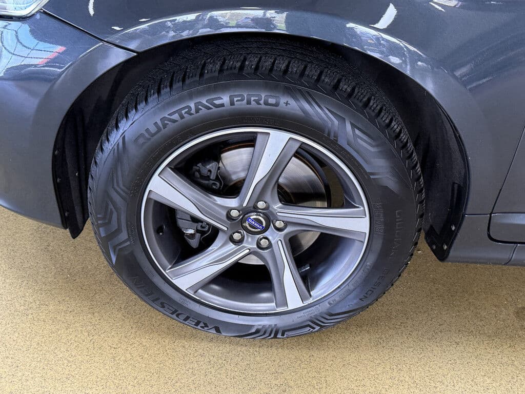 Volvo Xc60 2.4 D5 R-Design Awd | Elektr. Dak | Acc | Afn. Trekhaak thumbnail 23